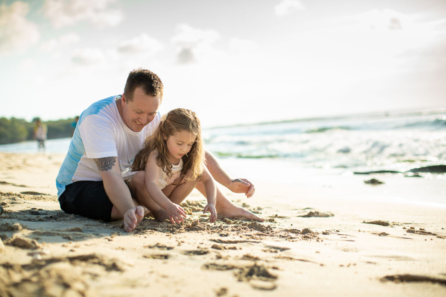 Family photo session in the beach
