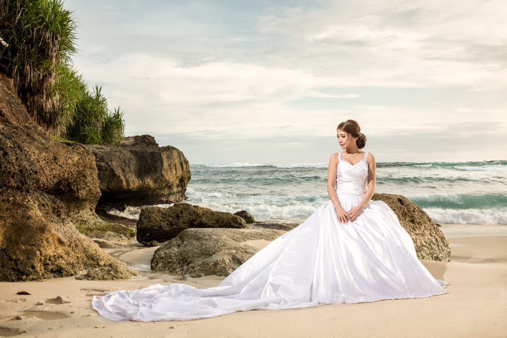 Prewedding photos at Lembongan Island, Bali.