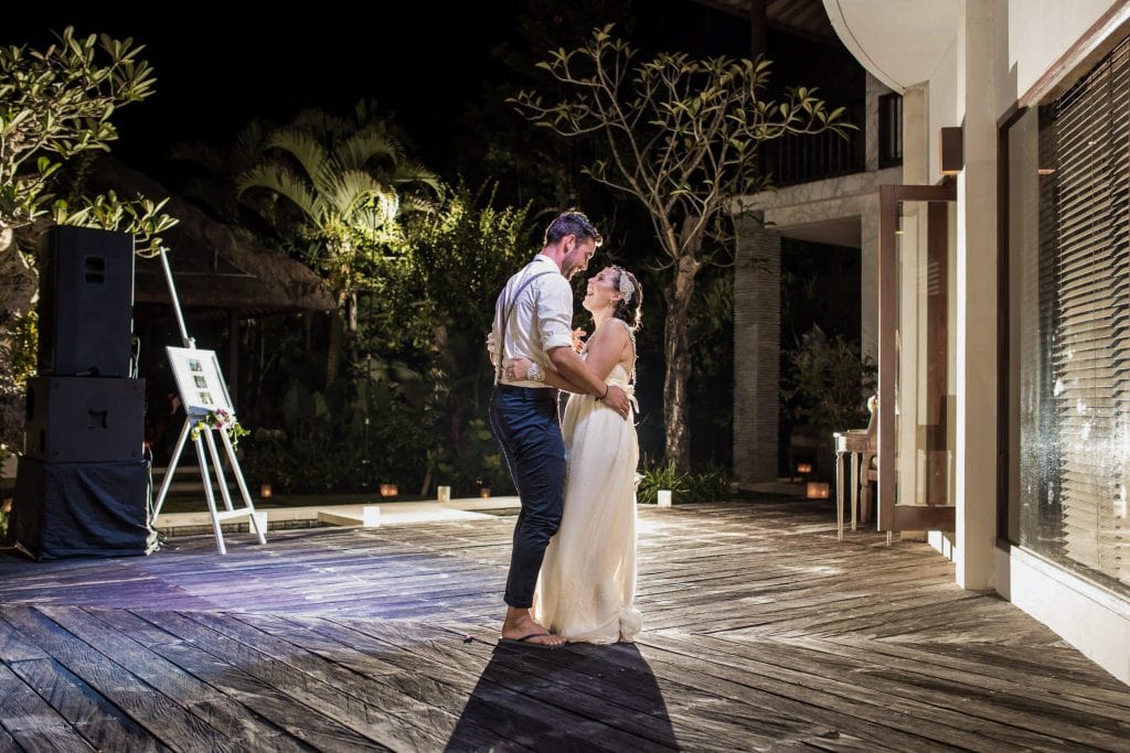 Bali Wedding Photographer - first dance