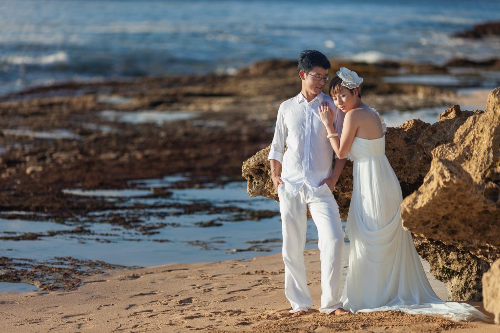 Bali Streets & Sunset Beach - Pre-wedding photography experience