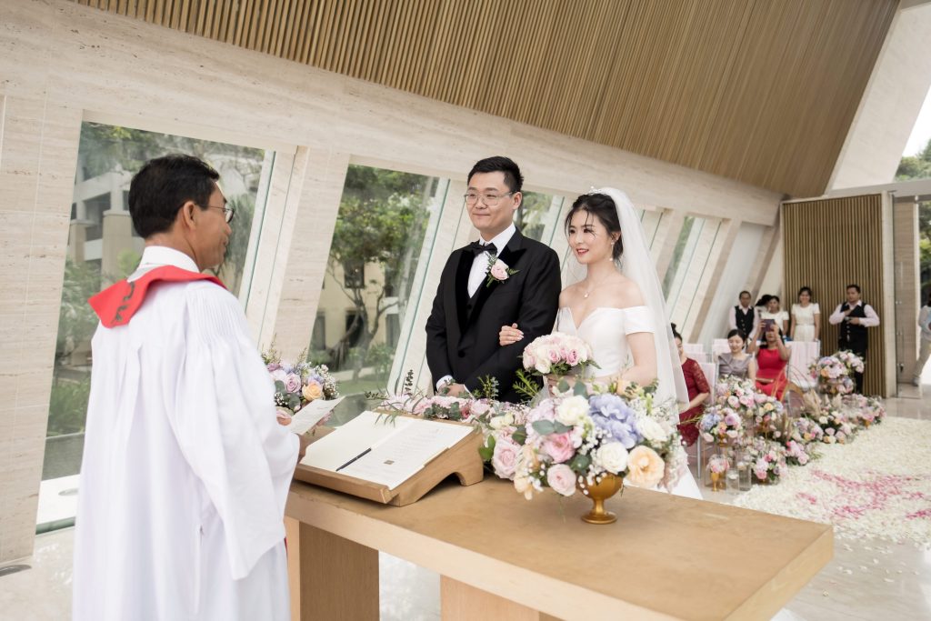 Conrad Bali Infinity Chapel - Bali wedding photographer portfolio