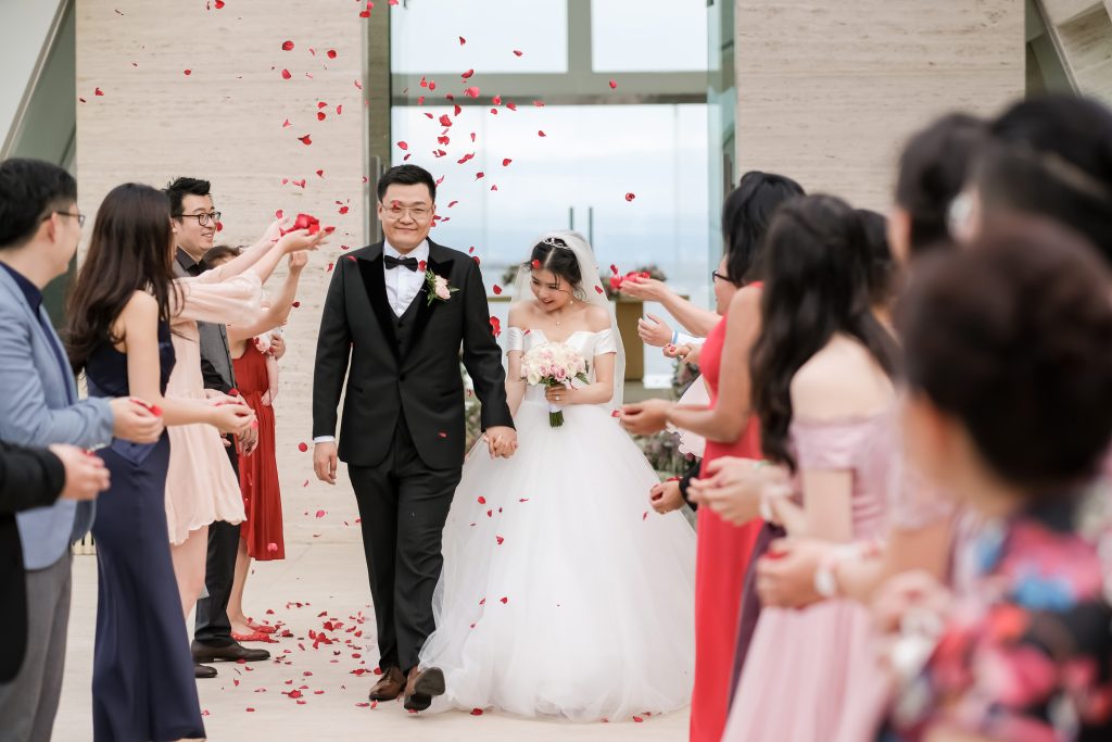Conrad Bali Infinity Chapel - Natural wedding photography