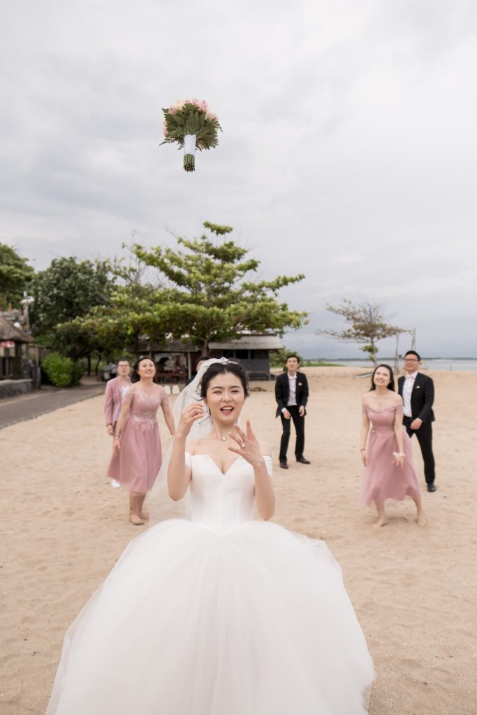 Conrad Bali Infinity Chapel - Wedding photography storytelling