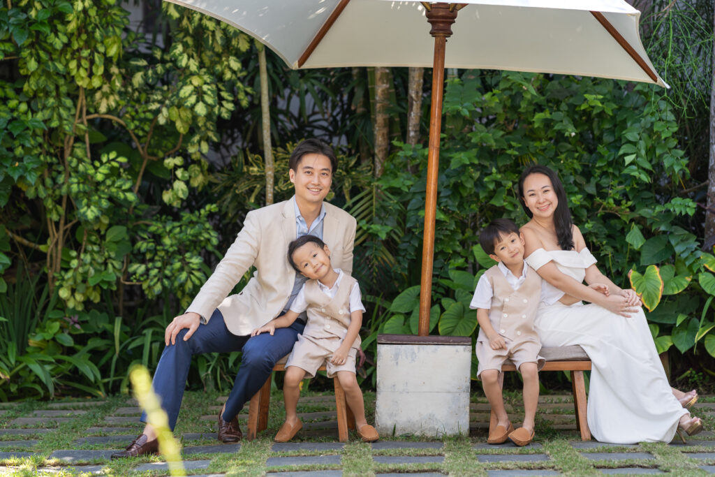 Tirtha Uluwatu - Family photo session in Bali