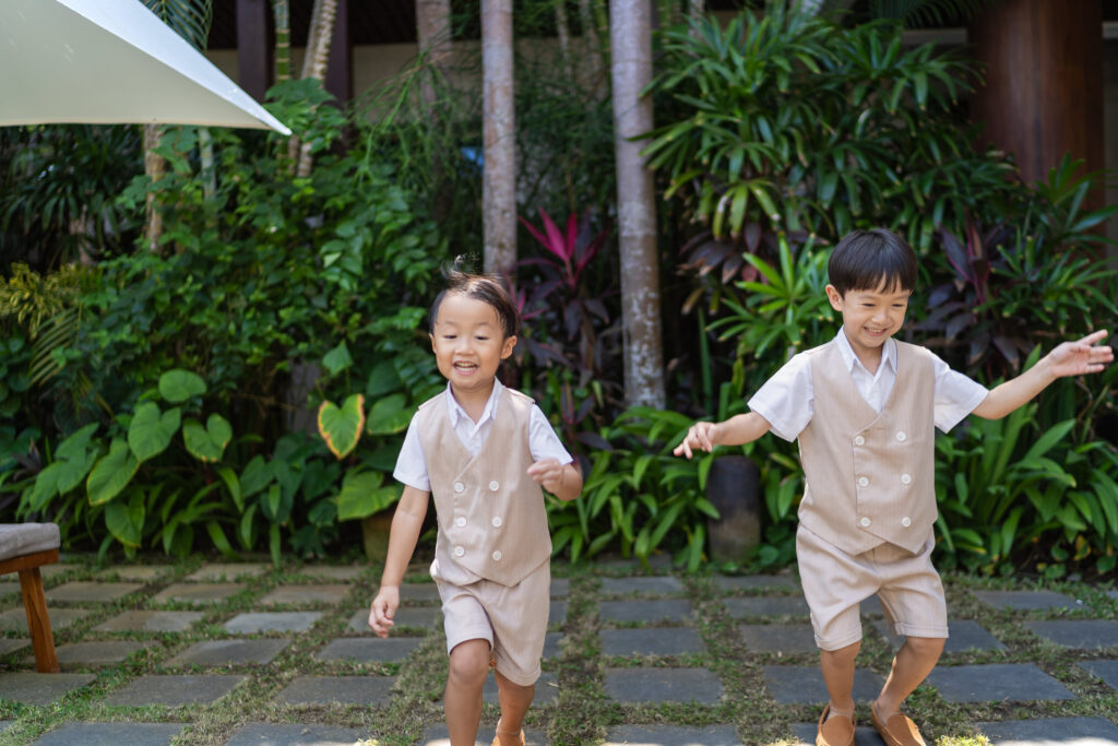 Tirtha Uluwatu - Bali family photographer