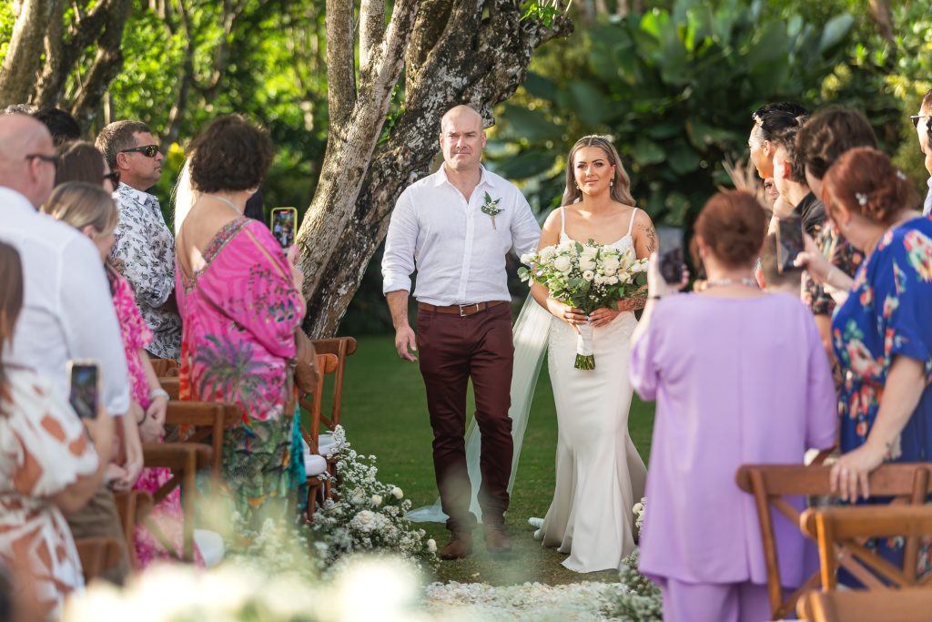 Wonderland Uluwatu - Candid wedding photography