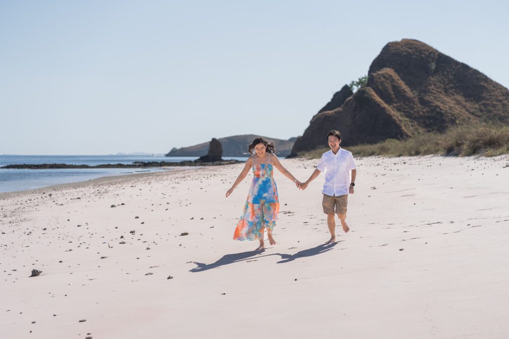 Labuan Bajo & Padar Island - Romantic couple photos