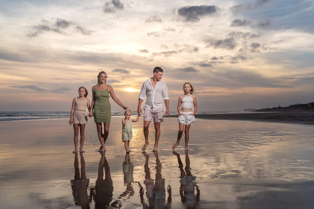 Berawa Beach, Canggu - Family photoshoot experience