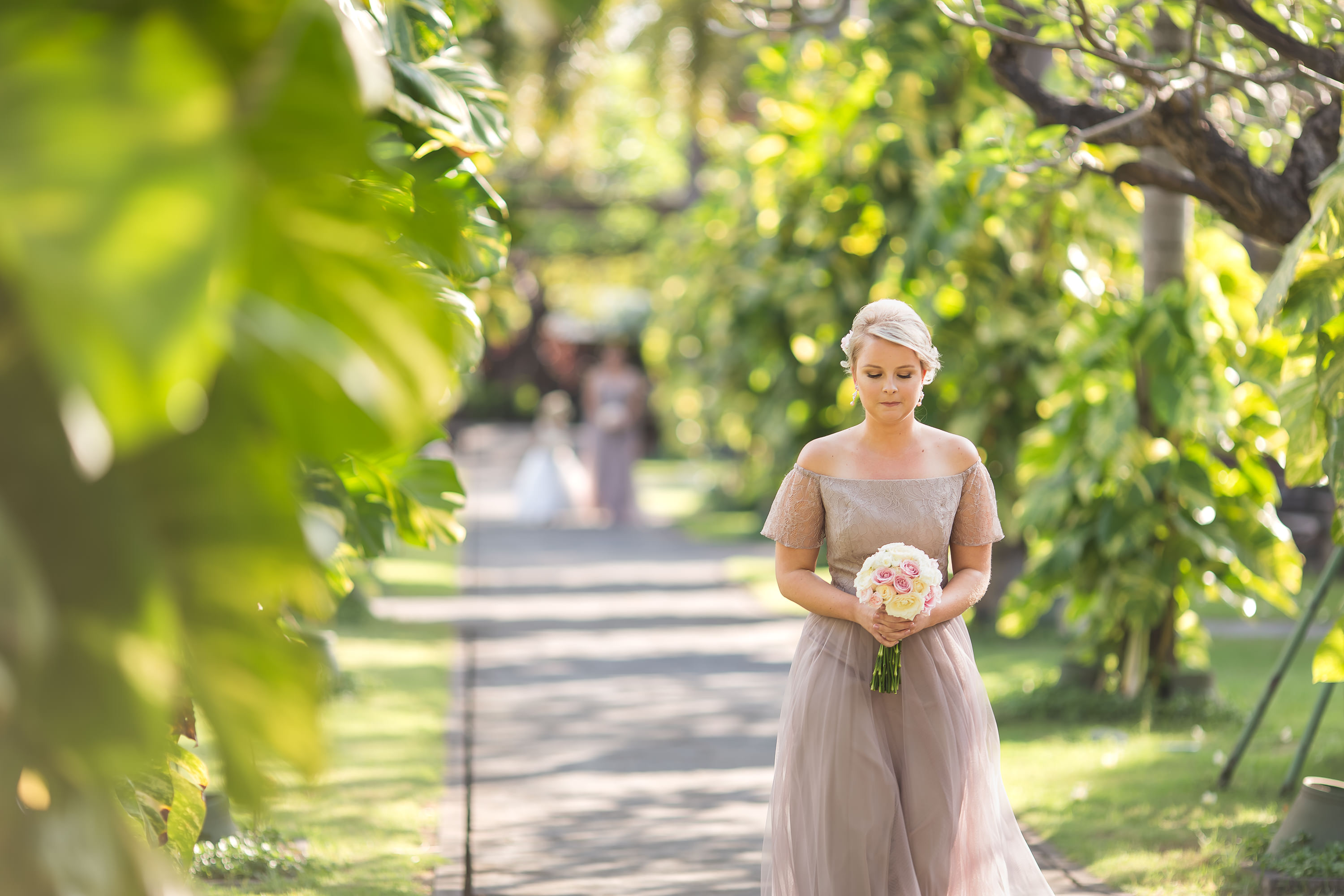 Taman Bhagawan Wedding - Bridesmaid walking down the aisle