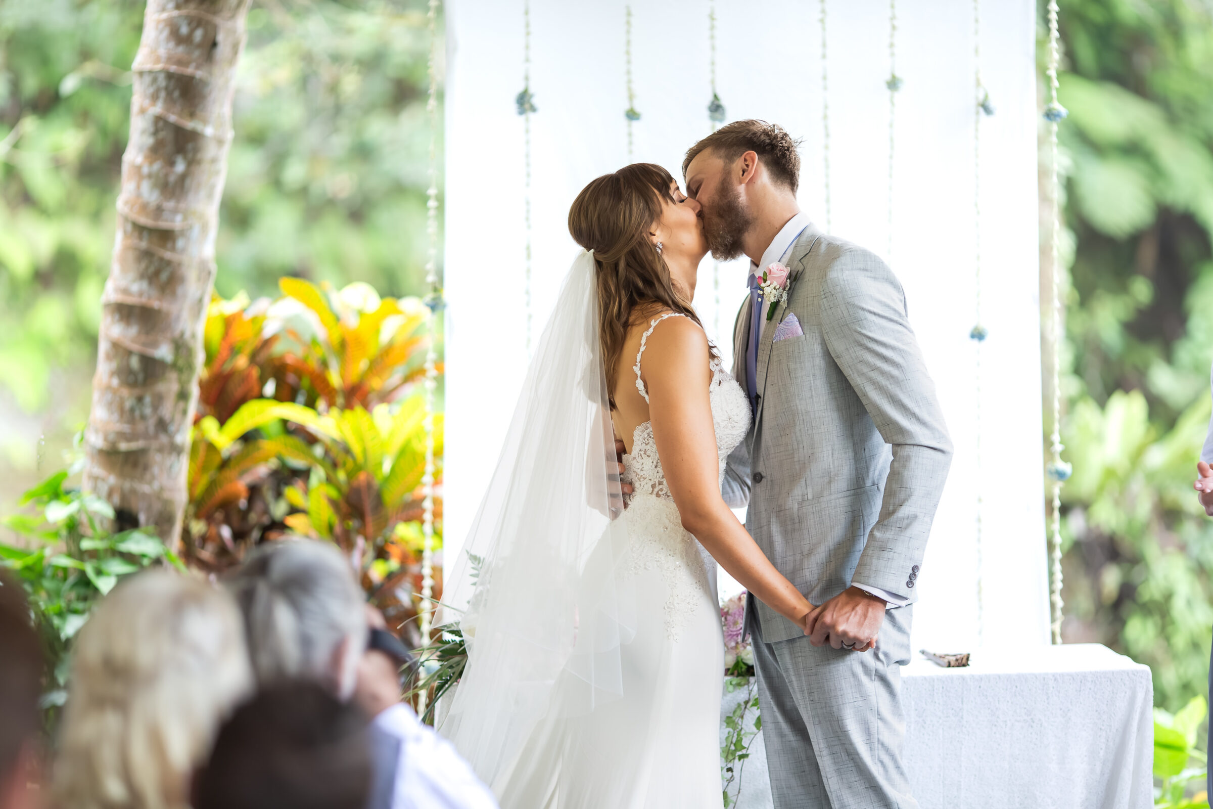 The Royal Pita Maha - first kiss