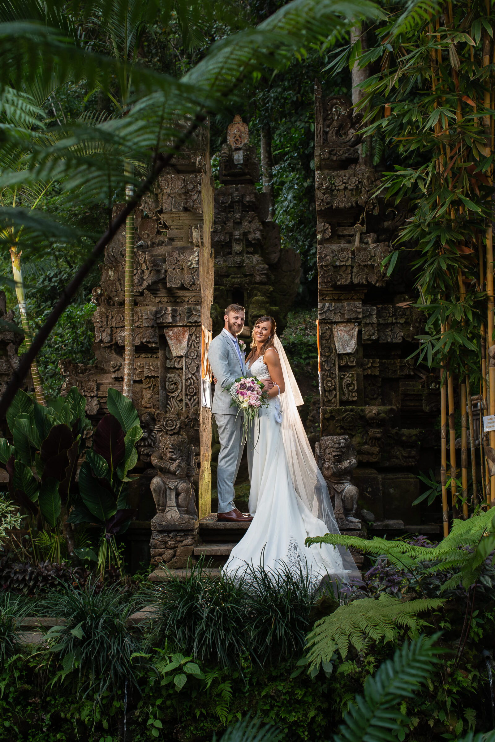 The Royal Pita Maha - couple at the stone gate